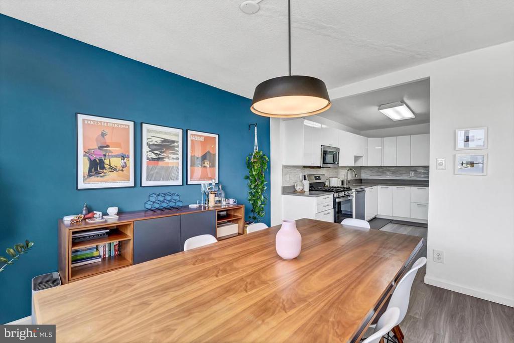 11801 ROCKVILLE PIKE Unit: 813
