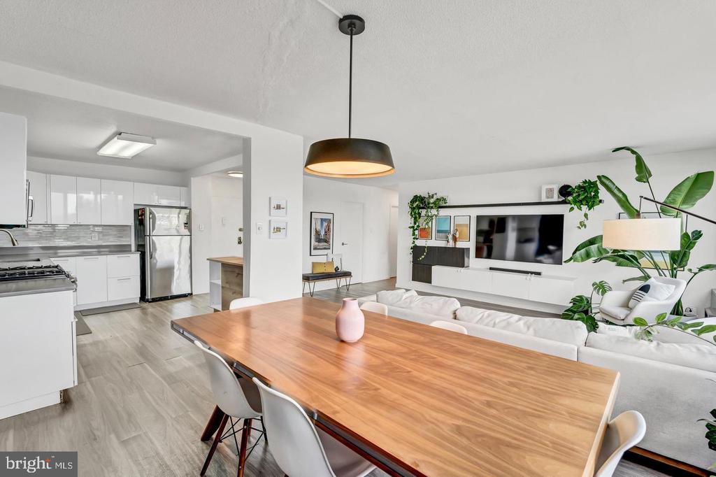 11801 ROCKVILLE PIKE Unit: 813