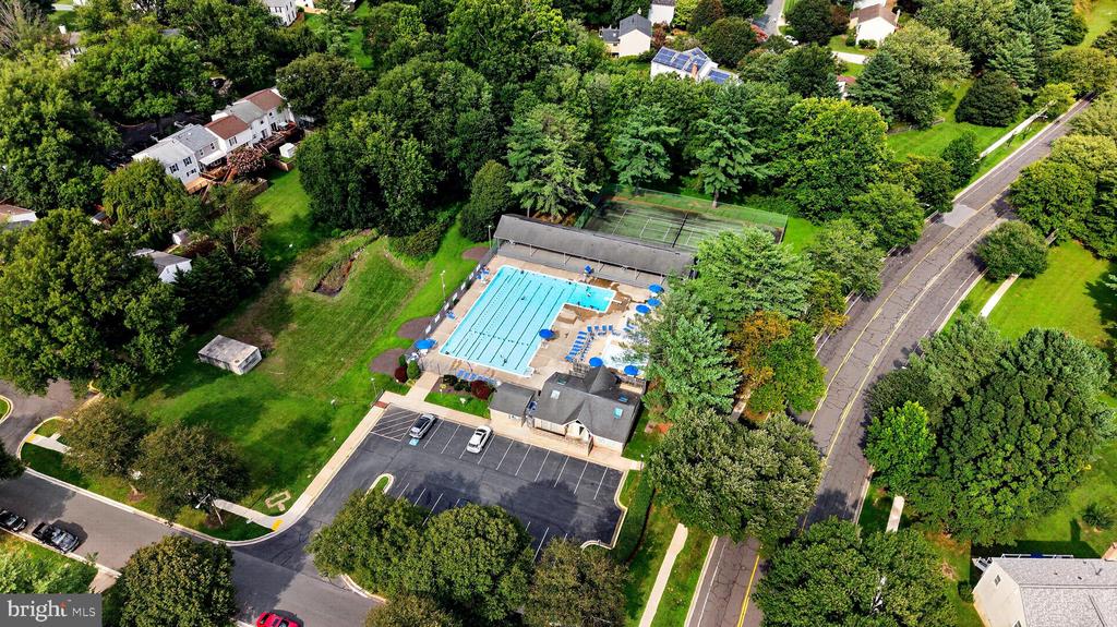 17205 SANDY KNOLL DRIVE