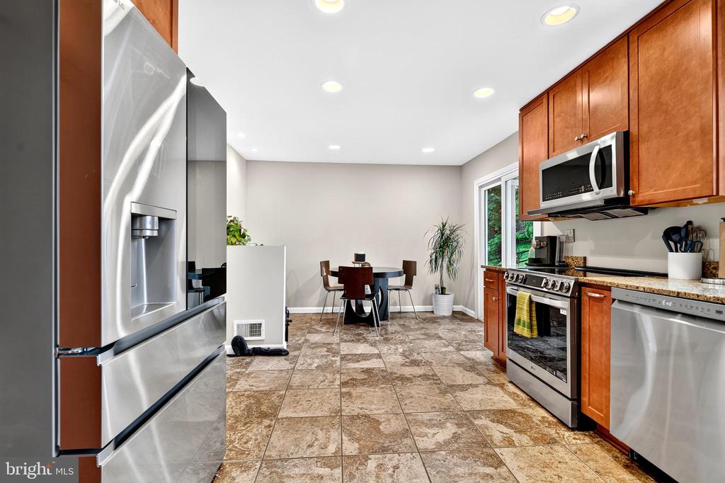 17205 SANDY KNOLL DRIVE