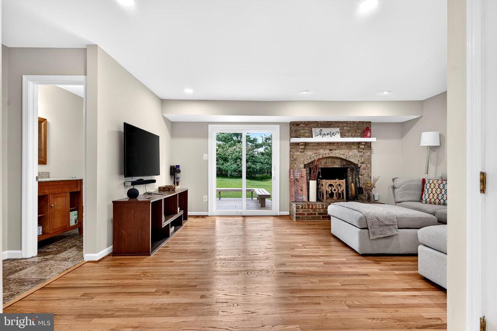 17205 SANDY KNOLL DRIVE