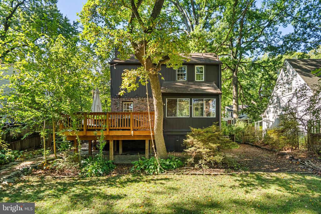 712 AUBURN AVENUE