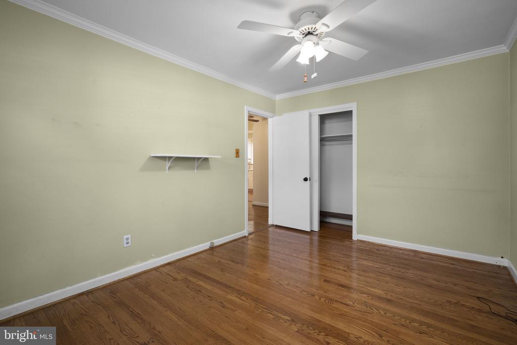 19 EASTMOOR DRIVE