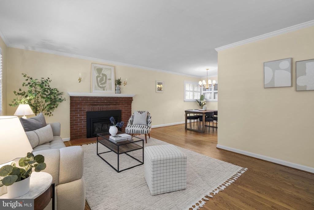 19 EASTMOOR DRIVE