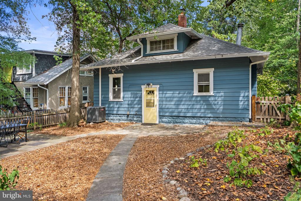 9 PHILADELPHIA AVENUE