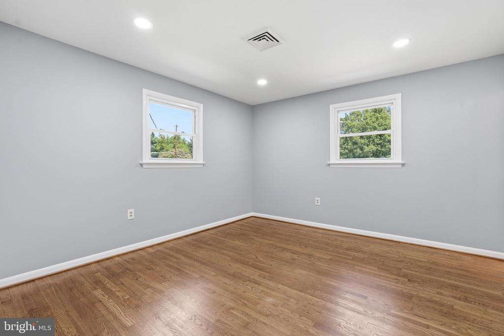 12224 MAJOR DRIVE
