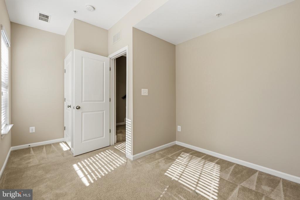 133 PRADO LANE Unit: 2903