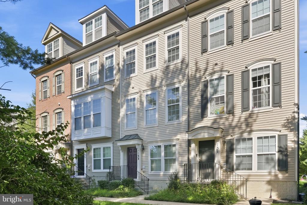 133 PRADO LANE Unit: 2903