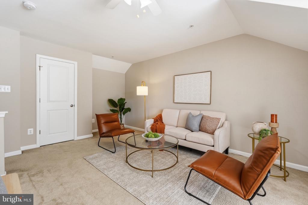 133 PRADO LANE Unit: 2903