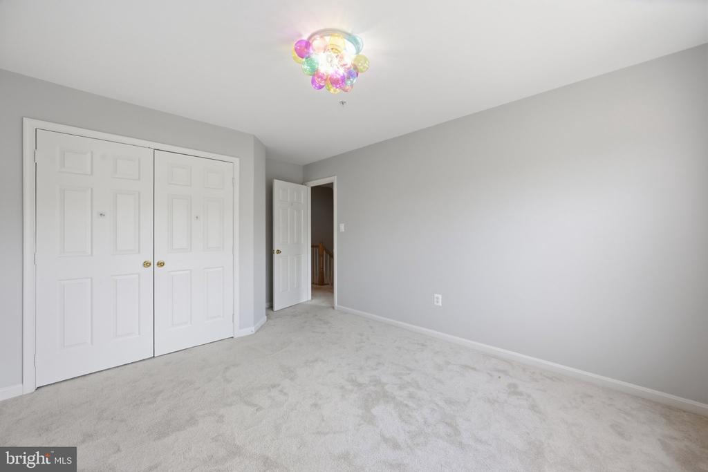 111 LONGPOINT WAY