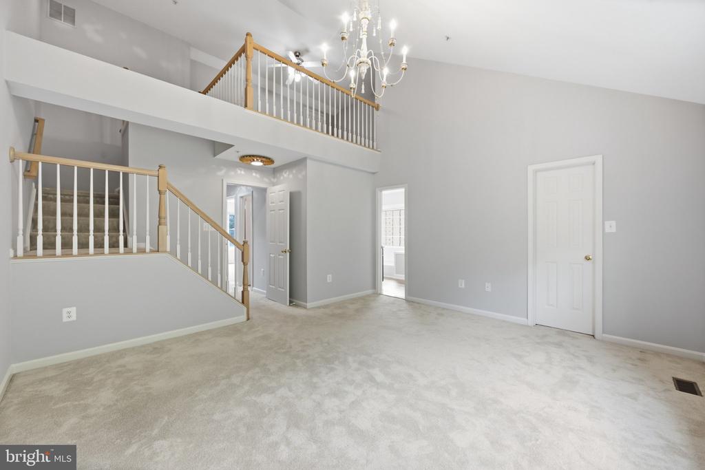 111 LONGPOINT WAY