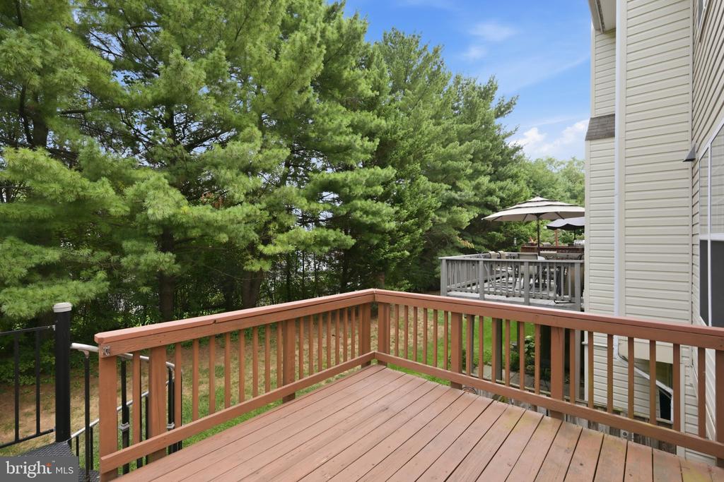 111 LONGPOINT WAY