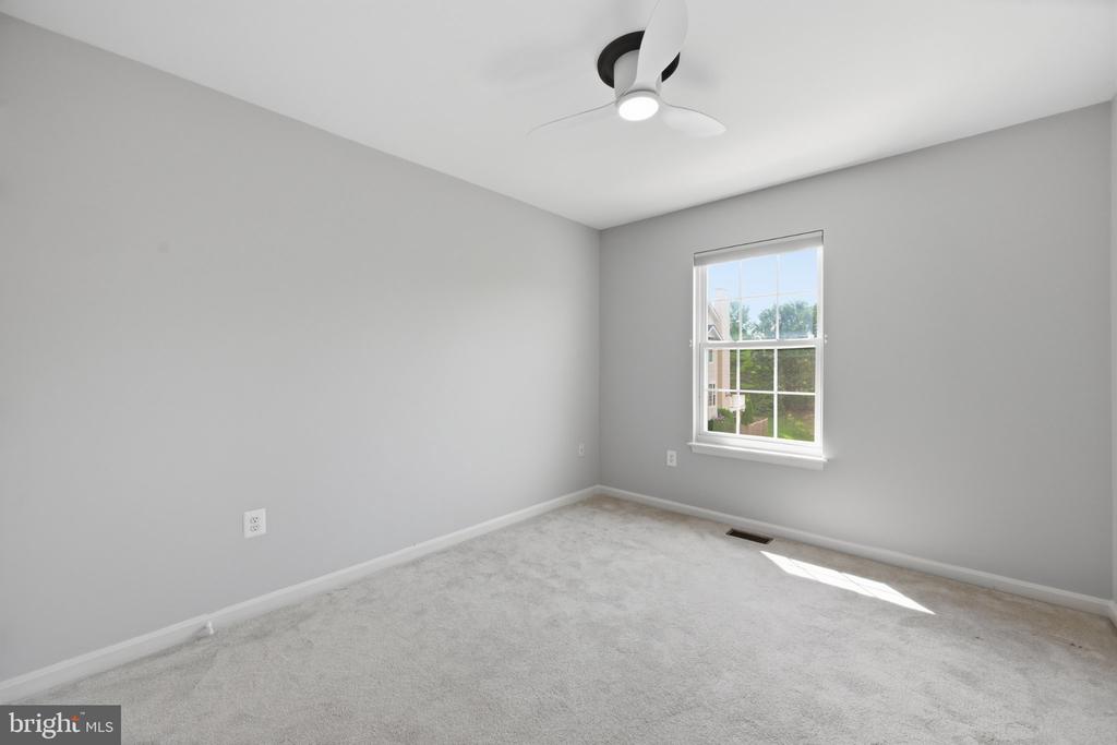 111 LONGPOINT WAY