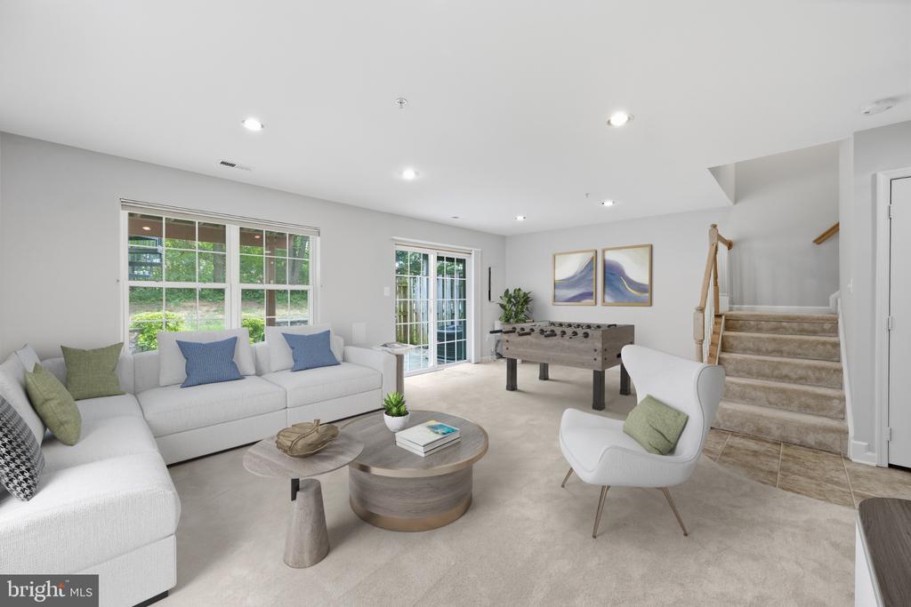 111 LONGPOINT WAY