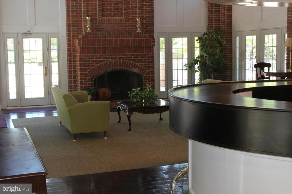 5800 INMAN CIRCLE Unit: 350