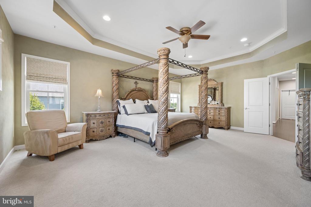 14301 BYRNE PARK DRIVE