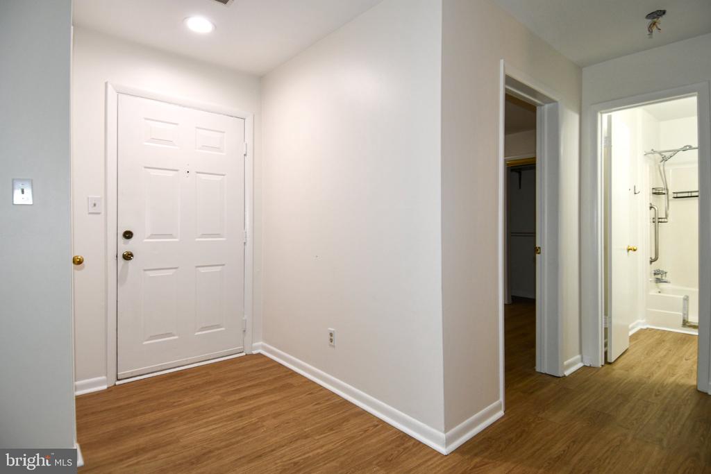 13407 SHADY KNOLL DRIVE Unit: 112/G