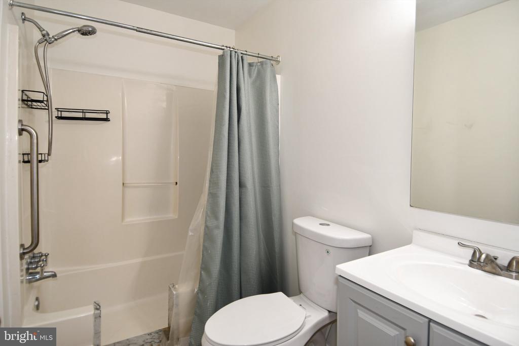 13407 SHADY KNOLL DRIVE Unit: 112/G