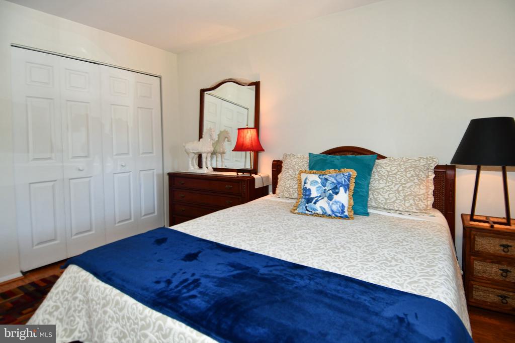 18624 WALKERS CHOICE ROAD Unit: 6