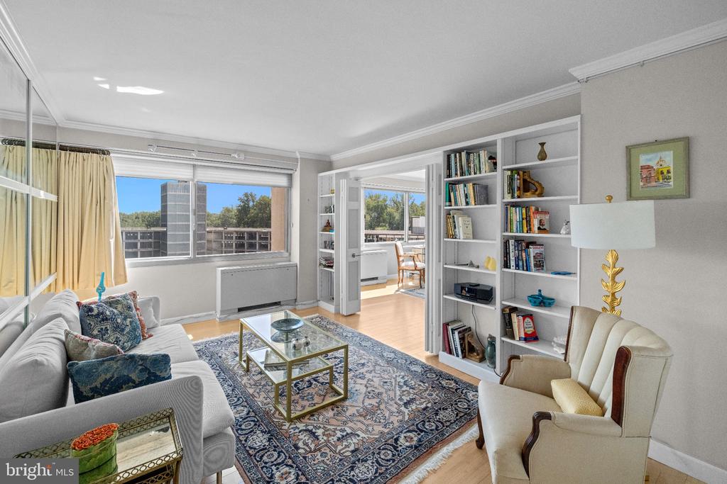 4515 WILLARD AVENUE Unit: 1009S