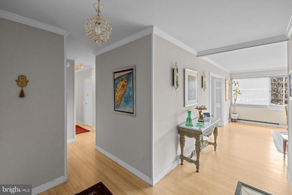 4515 WILLARD AVENUE Unit: 1009S