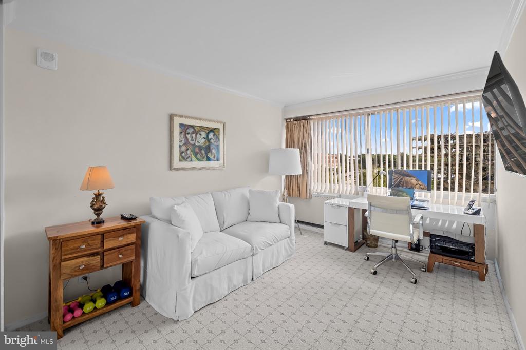 4515 WILLARD AVENUE Unit: 1009S
