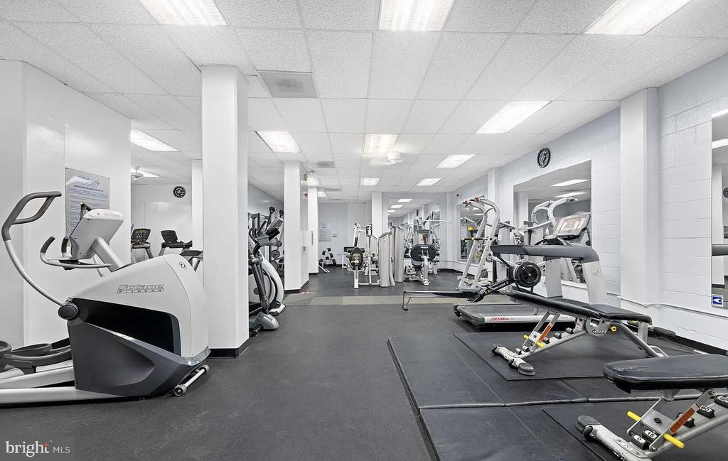 4515 WILLARD AVENUE Unit: 1009S