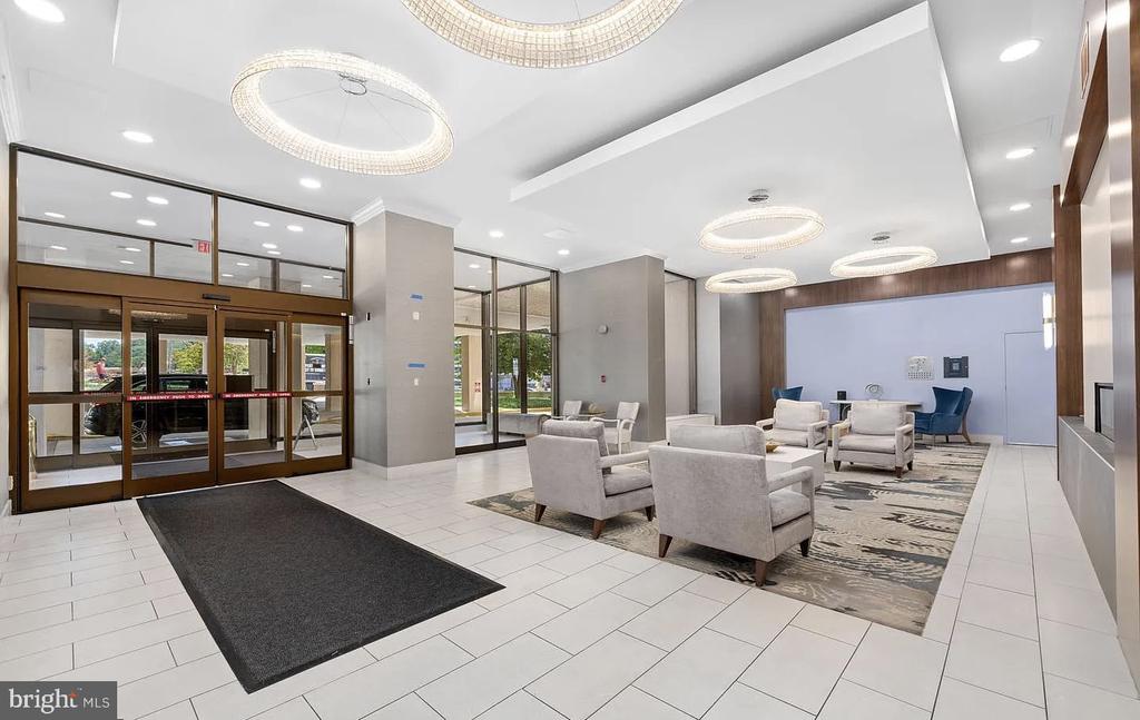 4515 WILLARD AVENUE Unit: 1009S