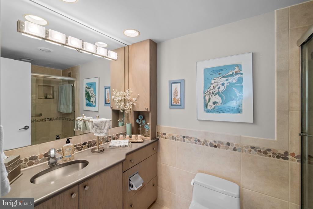 4515 WILLARD AVENUE Unit: 1009S