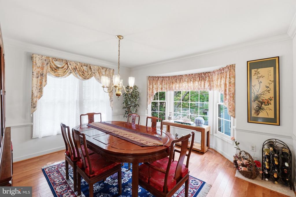 5 STATIONHOUSE COURT