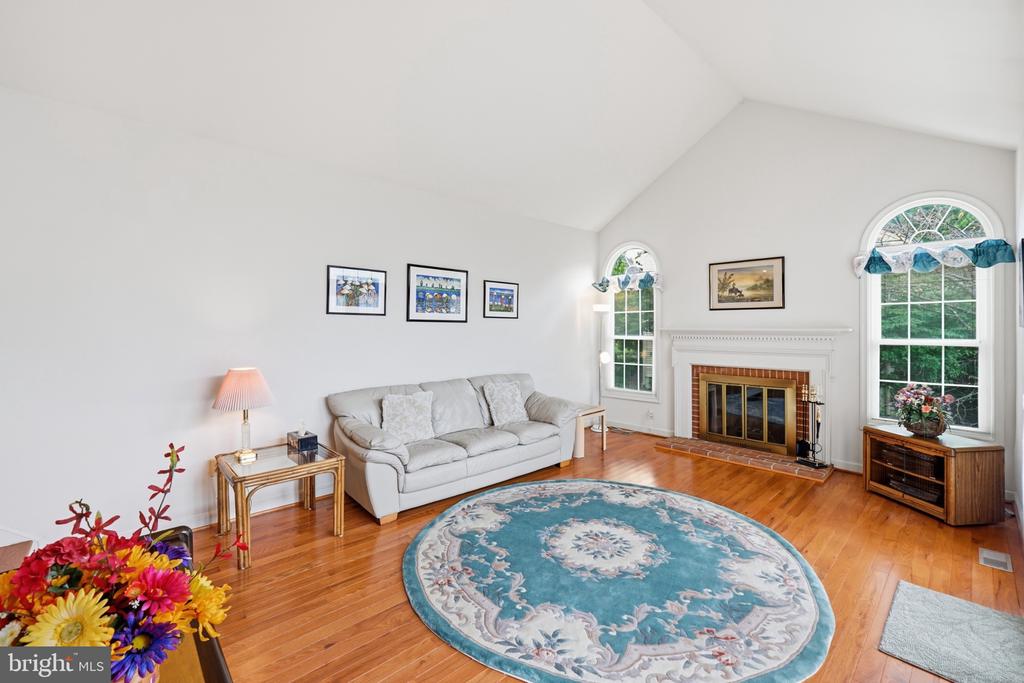 5 STATIONHOUSE COURT