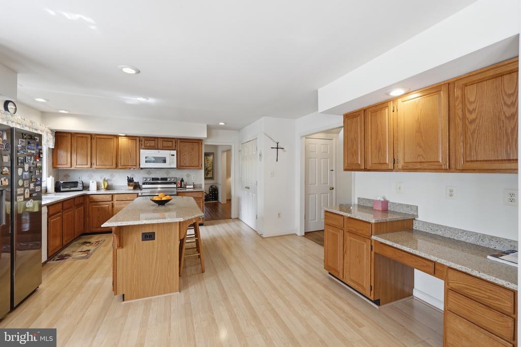 5 STATIONHOUSE COURT