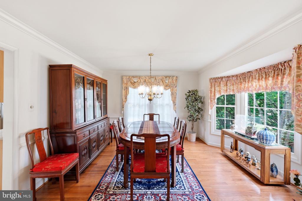 5 STATIONHOUSE COURT
