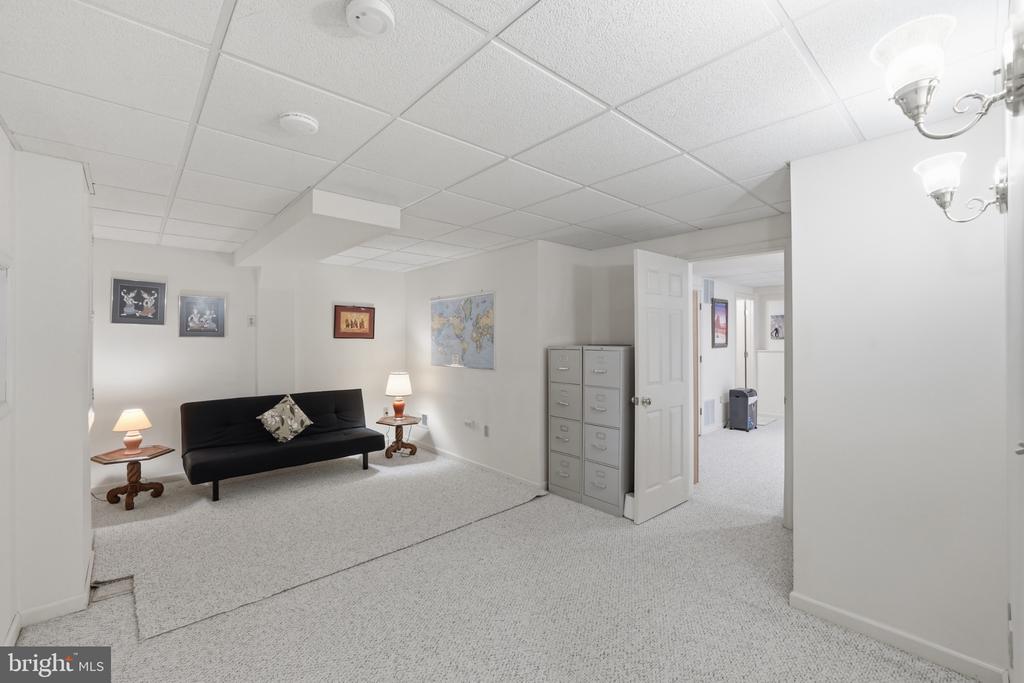 5 STATIONHOUSE COURT