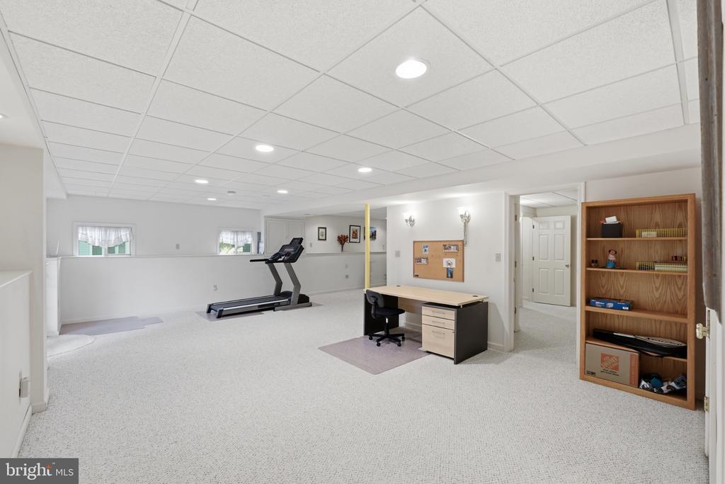 5 STATIONHOUSE COURT