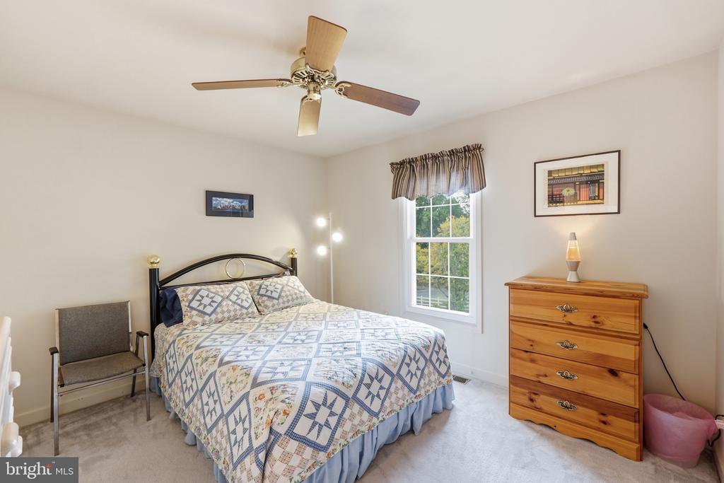 5 STATIONHOUSE COURT