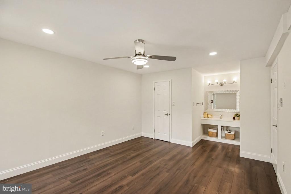 13205 DAIRYMAID DRIVE Unit: 63