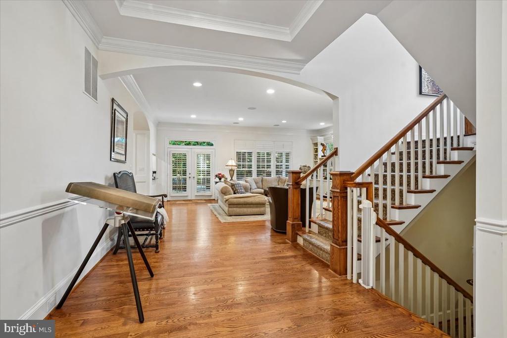 5114 WESSLING LANE