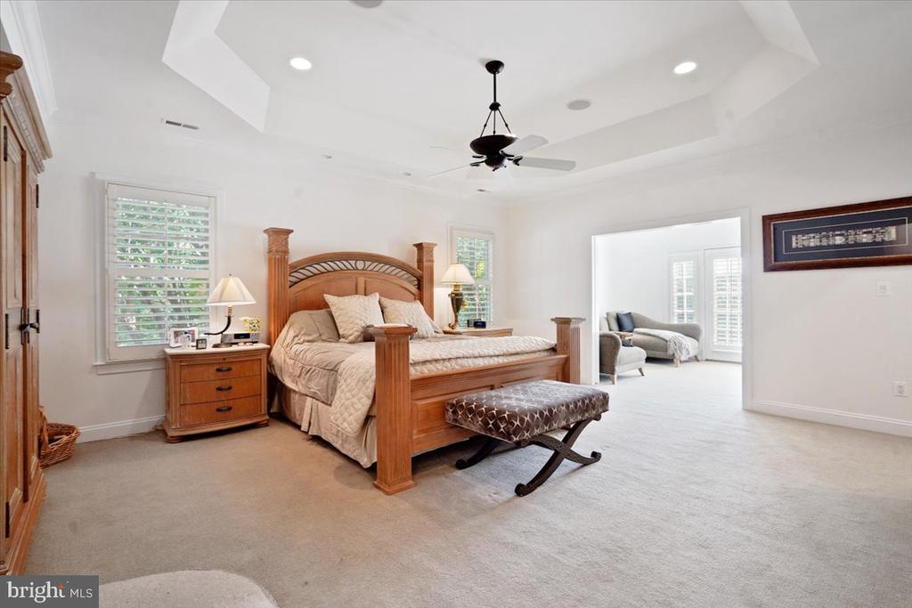 5114 WESSLING LANE