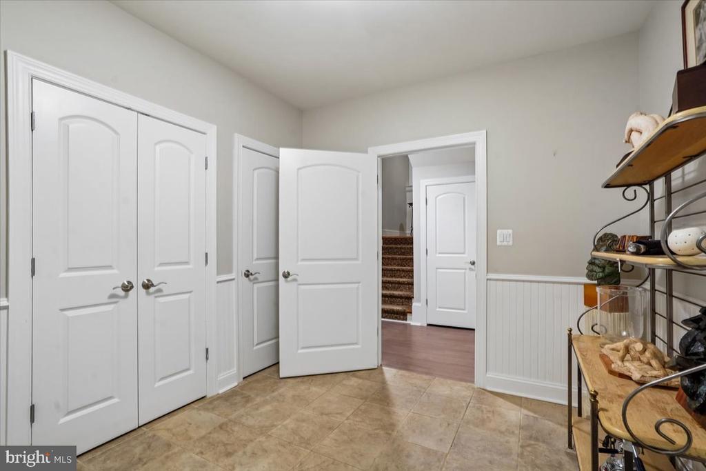 5114 WESSLING LANE