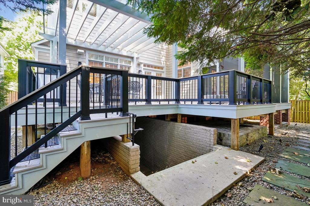5114 WESSLING LANE