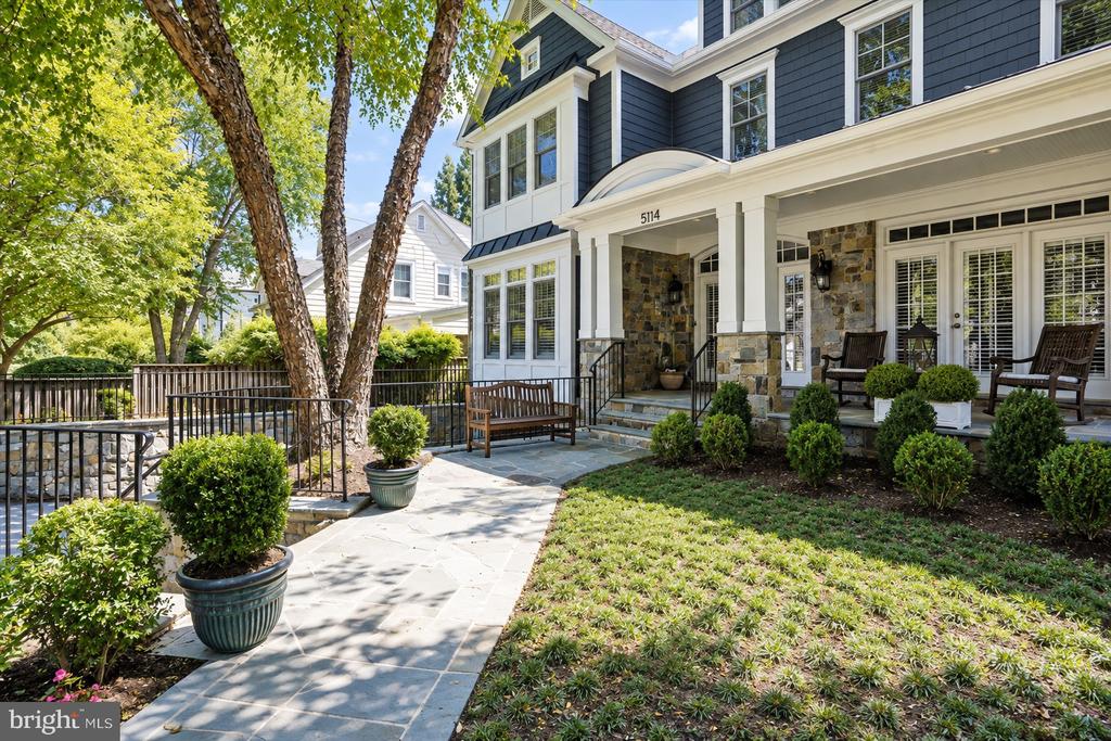 5114 WESSLING LANE