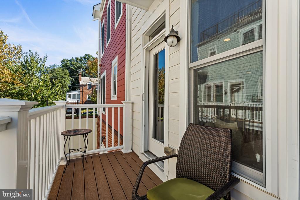 37 ELLSWORTH HEIGHTS