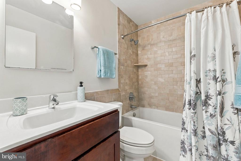 18240 WINDSOR HILL DRIVE Unit: 311