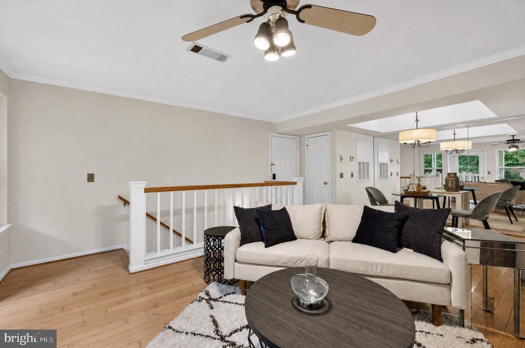 5822 INMAN PARK CIRCLE Unit: 709