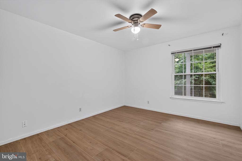 5822 INMAN PARK CIRCLE Unit: 709