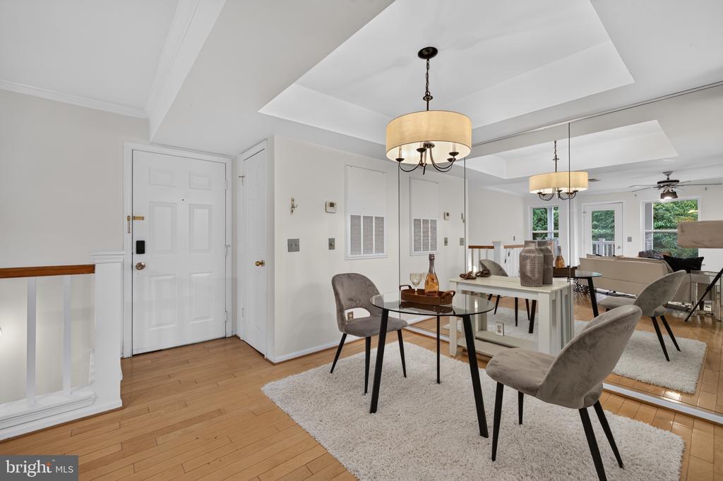 5822 INMAN PARK CIRCLE Unit: 709