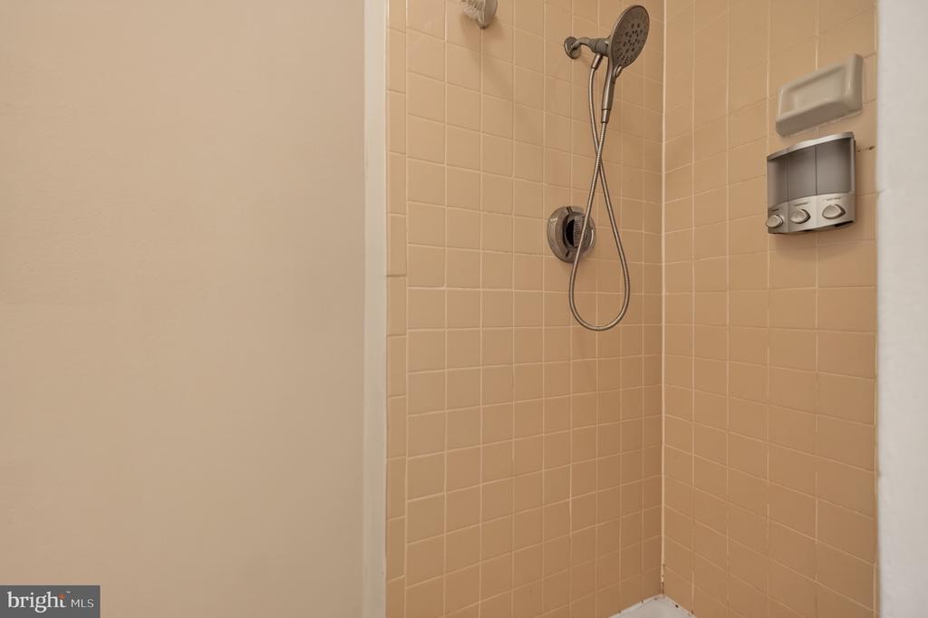 5822 INMAN PARK CIRCLE Unit: 709