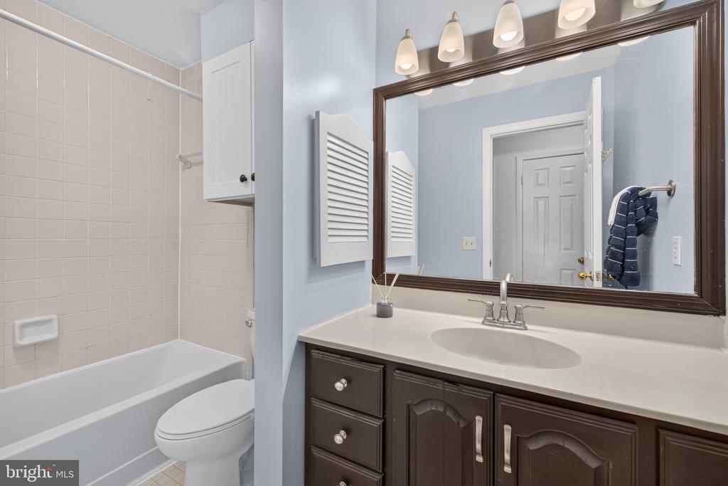 5822 INMAN PARK CIRCLE Unit: 709