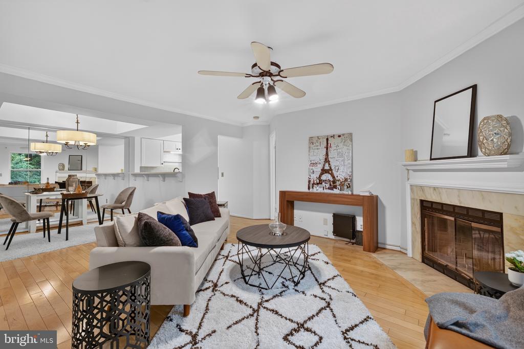 5822 INMAN PARK CIRCLE Unit: 709